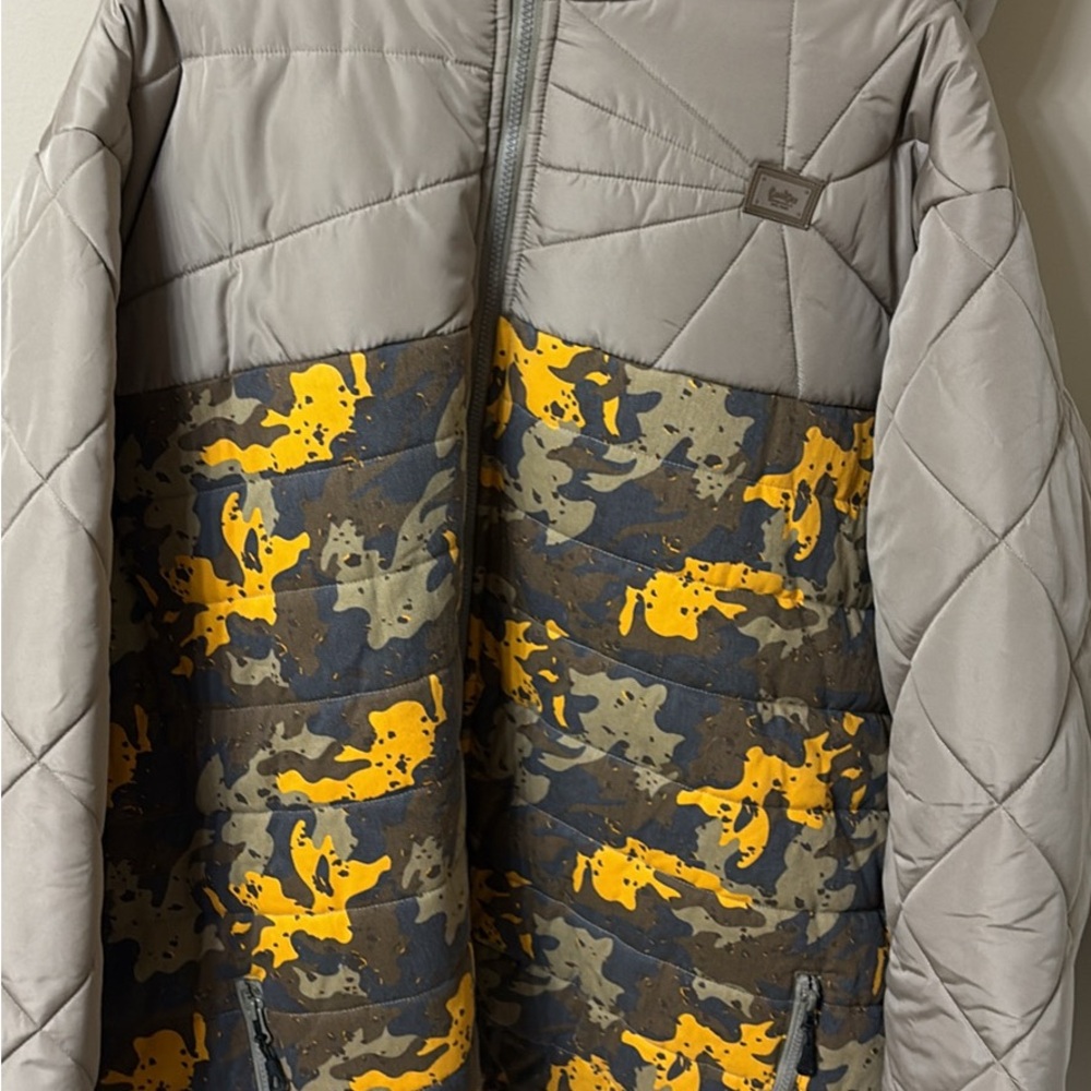 Gray and Camouflage Puffer Jacket